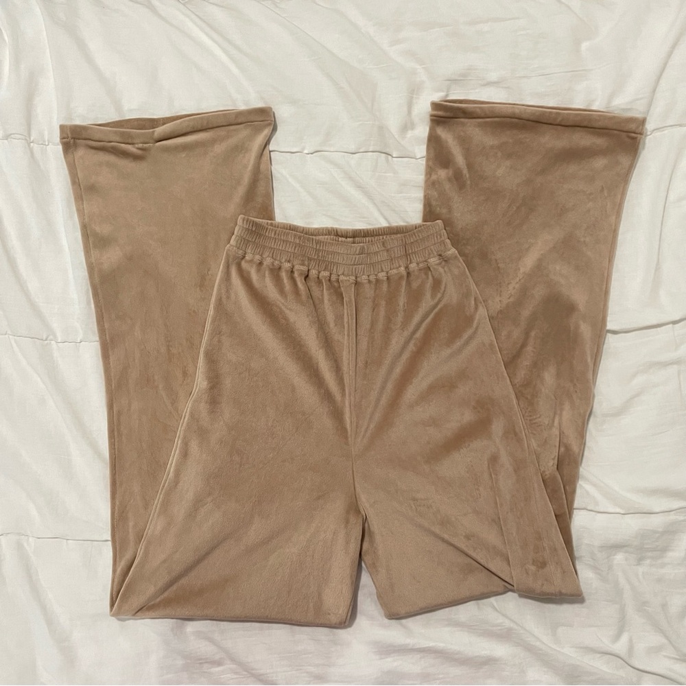 Skims velour lounge pants